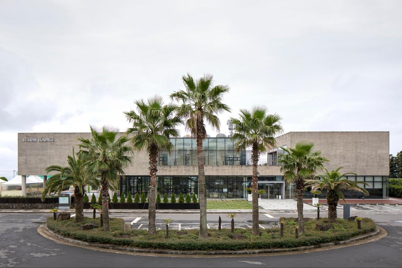 Resort Velum